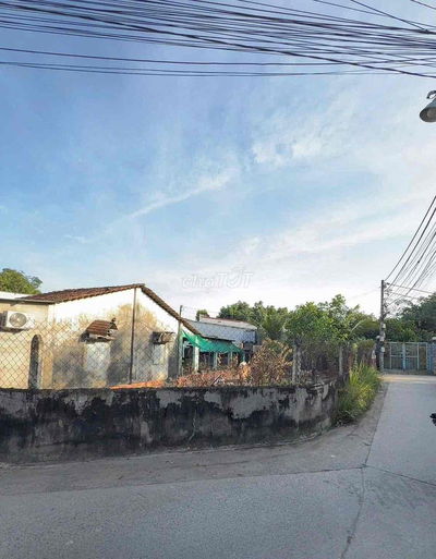 đất sổ riêng 137m2 thổ cư 2 mặt tiền đường , cách chợ Hoá An 400 mét