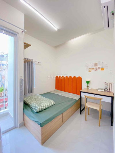 STUDIO BAN CÔNG NGAY LÊ VĂN SỸ FULL NỘI THẤT GIẶT SẤY THANG MÁY MỚI