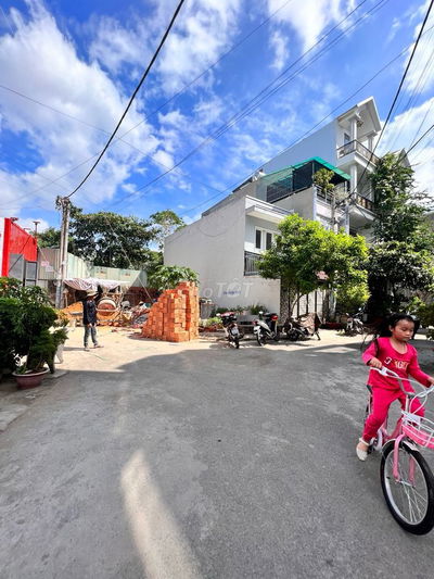 HOT HOT! HÀNG CỰC HIẾM – BÁN NHANH LÔ ĐẤT-OTO RA VÀO THOẢI MÁI