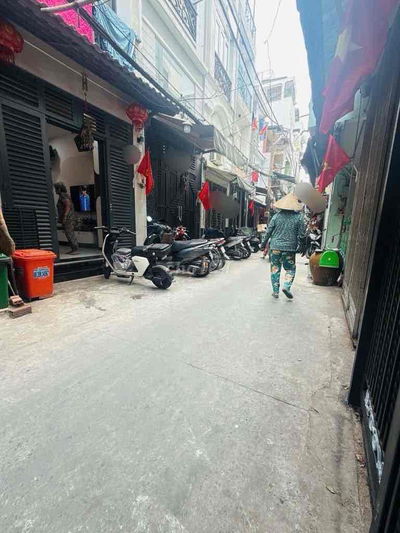 🌈 BÁN NHÀ ĐẸP XỊN XÒ – 4 TẤM BTCT – TRUNG TÂM QUẬN 4