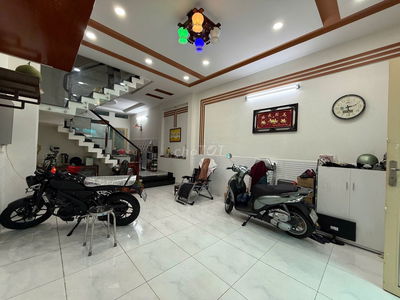 CHÍNH CHỦ BÁN Nhà đẹp 3.5 tấm khu RẺ NHẤT Tên Lửa. DT: (4,5x15)