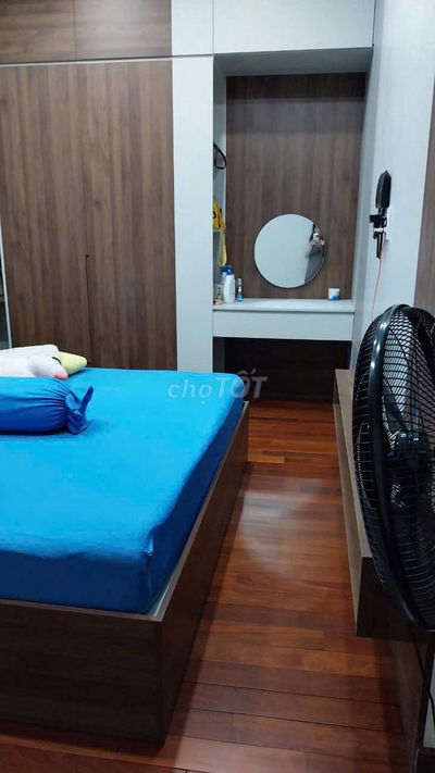 Bán cán nhà mới xây để ở kiên cố ,nội thất cao cấp .