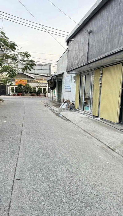 Nhà bán mặt tiền xe hơi quay đầu 1902 lê văn lương nhà bè