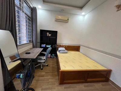 Phong ban công Lạc Long Quân Quận 11