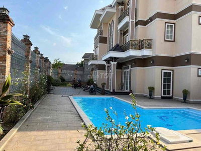 BIỆT THỰ VƯỜN CÓ HỒ BƠI - ĐƯỜNG LÃ XUÂN OAI