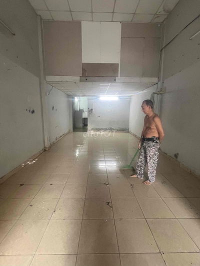 Cần cho thuê nhà hxt 4x14m gác lửng 1pn 1wc 7 triệu chốt