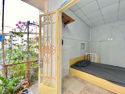 Chính chủ sát mặt tiền hẻm an ninh