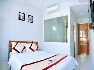 Cho thuê khách sạn 21 Hà Bổng 5 tầng 20 phòng giá 50 triệu