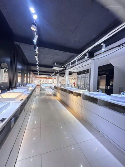 CHÍNH CHỦ CHO THUÊ NHÀ MẶT TIỀN NAM KỲ KHỞI NGHĨA Q3 4L-1Tum có thang máy, có thể cải tạo 7 tầng.