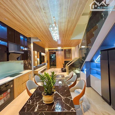 HOA HẬU 3 TẦNG HIỆN ĐẠI MỚI XÂY GẦN BIỂN NGUYỄN TẤT THÀNH , ĐÀ NẴNG