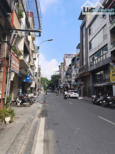 🔹 CHO THUÊ CỬA HÀNG số 31B Phố Nguyễn Khuyến – P. VMQTG  MẶT TIỀN 4m ĐẸP - VỊ TRÍ VÀNG GI