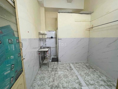 Cho thuê phòng trọ cạnh nhà thờ Phát Diệm Phú Nhuận chỉ 2,2tr/ tháng