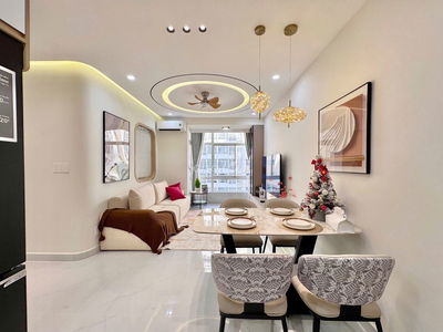 Cần bán - cho thuê căn hộ Sky Garden, PMH,Q7 nhà đẹp, mới 100%