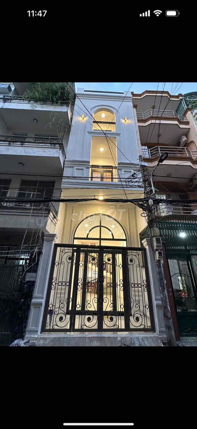 Siêu phẫm không lỗi không tỳ vết hẻm xe tăng Cmt8 ngay thỏ trắng