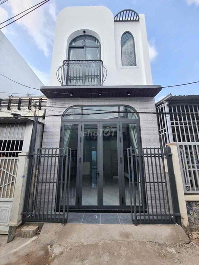 Nhà Trệt Lầu mới 3pn 2wc sẵn nội thất Hẻm 260 Trần Vĩnh Kiết
