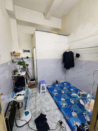 nhượng lại phòng trọ 2tr2/tháng đường Nguyễn Kiệm PN