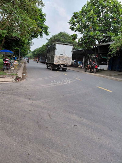 Chính chủ bán nhà tôn 2 mặt tiền 1 xẹc đường Lại Hùng Cường