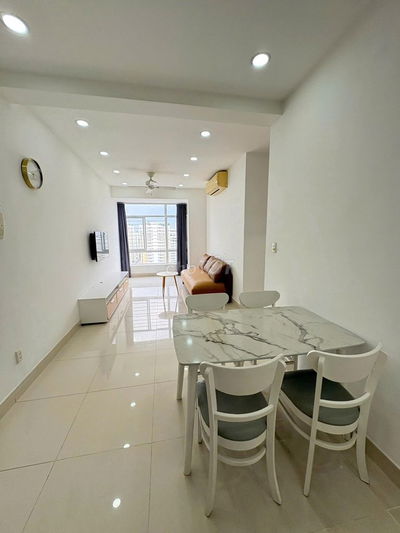 Cho thuê căn hộ Sky Garden 2PN,  fullnội thất, nhà mới vào là ở liền.