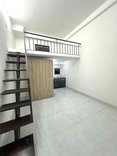 Cho thuê Duplex ngay tại Lã Xuân Oai - Lê Văn Việt