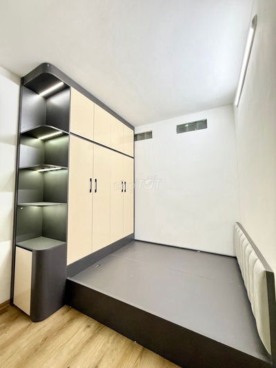 3.65tỷ Ngọc Hà, 3 ngủ, sổ đỏ, mặt ngõ nông, đường thông. Tặng nội thất