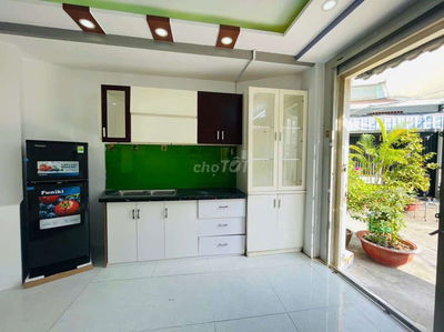 CHÍNH CHỦ CHO THUÊ PHÒNG NGAY CHỢ BÀ CHIỂU CỬA LỚN LỐI ĐI RIÊNG THOÁNG