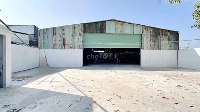 Xưởng cho Thuê Dt 745m2 đường Dương Công Khi