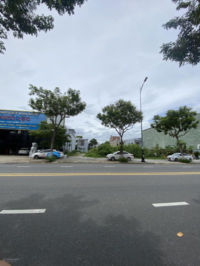 Bán lô mặt tiền Trường Sa, 150m2 vị trí đẹp đối diện resort 5* sát bãi tắm biển