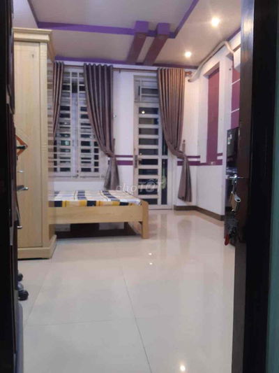 Căn Hộ Dịch Vụ Full nội Thất ban công