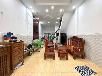 GẦN CHỢ PHẠM VĂN BẠCH - CÔNG NHẬN 51M  - GẦN MẶT TIỀN CHỈ CÁCH 2 CĂN