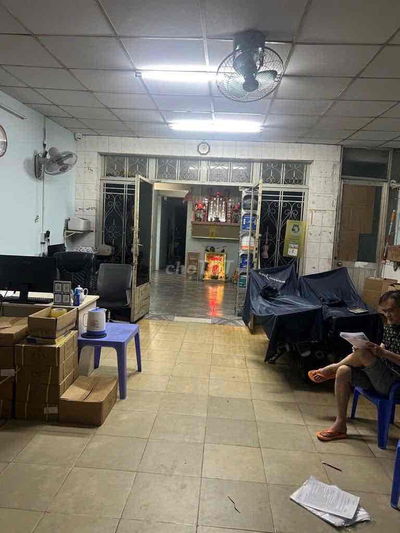 Nhà 4 lầu đẹp Trịnh Đình Trọng Tân Phú 132m2 (5.2m x 25m) mặt tiền