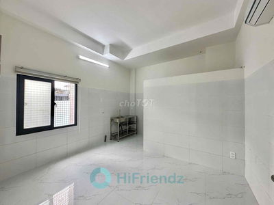 PHÒNG MỚI STUDIO SỔ TRỜI ĐI BỘ SANG HUIT - CHO THUÊ PHÒNG TÂN PHÚ