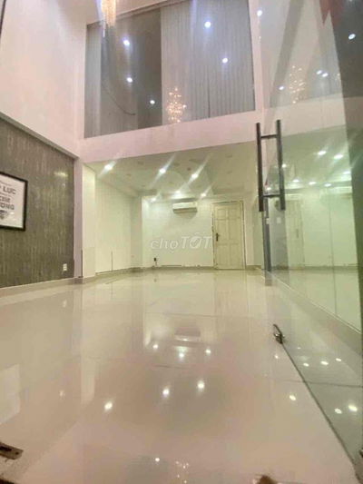 Cc cho thuê mặt bằng kinh doanh đường CMT8, Q10.Gồm Trệt Lững 60m2