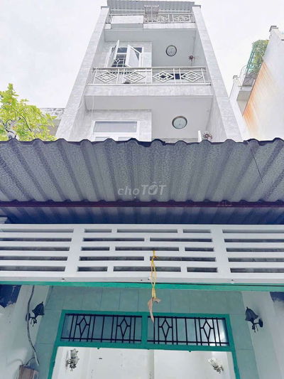 Nhà Đẹp 4 Tầng Không Quy Hoạch Q4