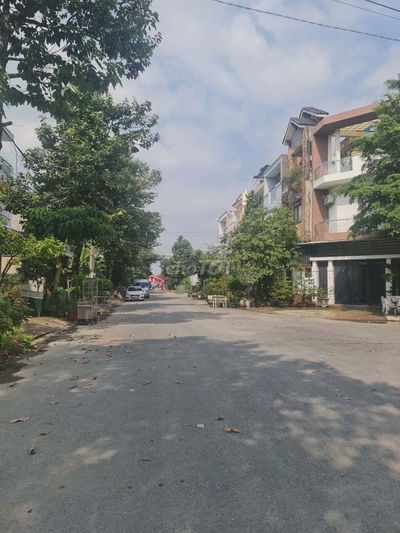 Nhà 2 tầng đúc, KDC Vĩnh Phú 2, 6X20 full thổ, Vĩnh Phú, Thuận An