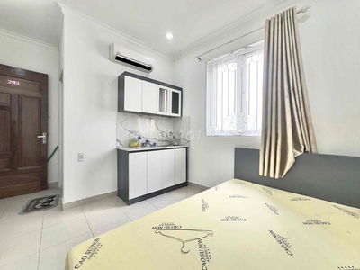 CHO THUÊ PHÒNG CÓ CỬA SỔ TRỜI THOÁNG MÁT FULL NỘI THẤT CÓ THANG MÁY