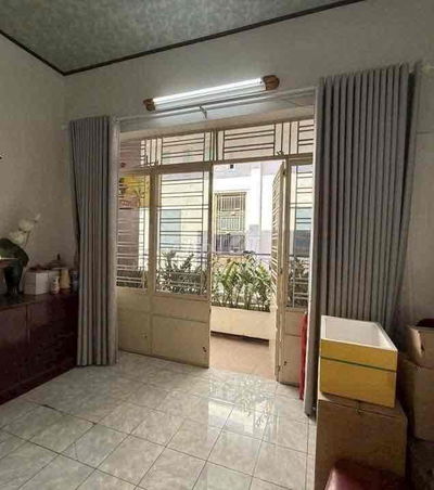 nhà 2 tầng 3 phòng ngủ kiên cố ngay tttp kiệt ôto thoáng
