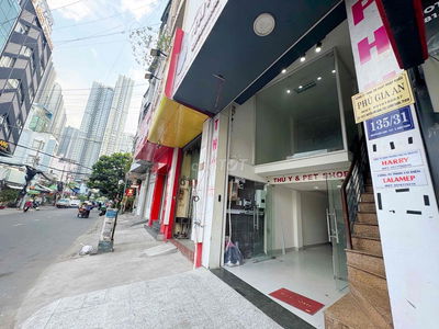 Mặt Bằng ngay trung tâm Nguyễn Hữu Cảnh