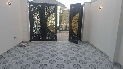 Bán nhà lầu mới 3 phòng ngủ,có sân đậu ôtô trong nhà,phường 6 Mỹ Tho