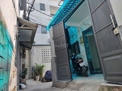 BÁN NHÀ ,QUANG TRUNG, 2P RA NGÃ 5, 2 MẶT HẺM THOÁNG NGANG 4.8 ,GẦN 40m