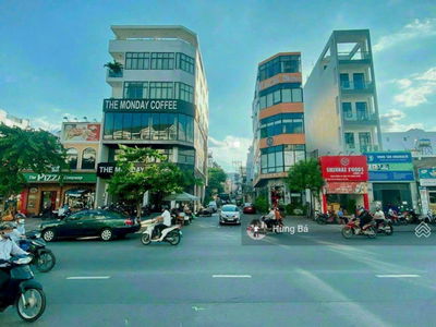 Bán Gấp Tòa Nhà Góc 2 Mặt Tiền Phan Huy ích. DT : 15 x 28m - Hầm 7 Tầng - HĐT : 180 triệu.Giá 50 tỷ