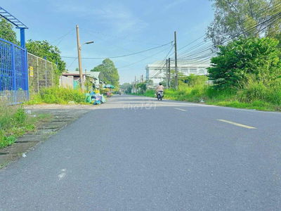 Cần bán 3 lô đất liền kề đẹp ấp 1 Thạnh Phú sát trục 16