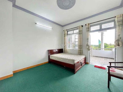 Phòng Full Nội Thất 3Tr5 Ban Công