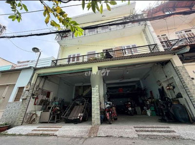 Bán Nhà Ngang 8.5M 3 Tầng Lô Tư Bình Tân