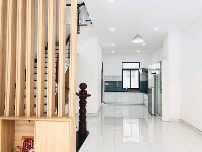Cho thuê nhà phố Lakeview City hoàn thiện cơ bản, 4 phòng ngủ giá TL