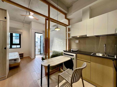 ✨Căn hộ Ban công📍 Vòng Xoay Dân Chủ_Toà nhà Viettel Q10