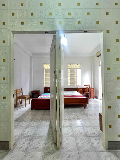 🔥CHO THUÊ CĂN 2 PHÒNG NGỦ BAN CÔNG GIÁ RẺ_FULL NỘI THẤT_KHU SÂN BAY