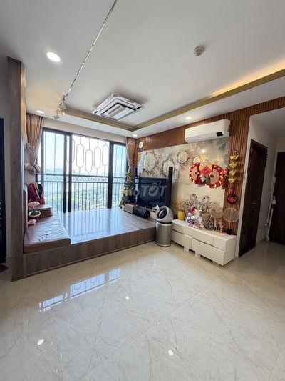 Căn hộ ST moritz , 2 phòng ngủ , mặt tiền phạm văn đồng