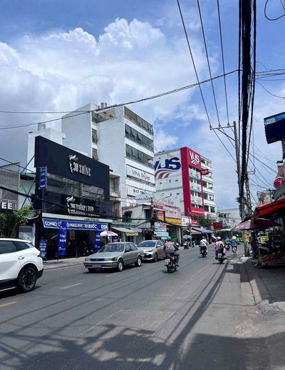 Đất Xây Tòa Nhà 9x42(415m2) Mặt Tiền Lê Quang Định Giá 160 Triệu/m2