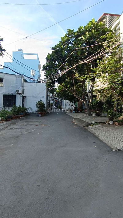 Tầm 6 tỷ, vừa ở vừa làm ăn được – hẻm ô tô gần trục Nguyễn Văn Khối.