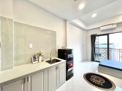 Căn Hộ Full Nội Thất Gần Cầu Hoàng Hoa Thám , Etown Cộng Hoà